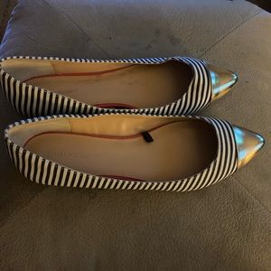 Striped flats